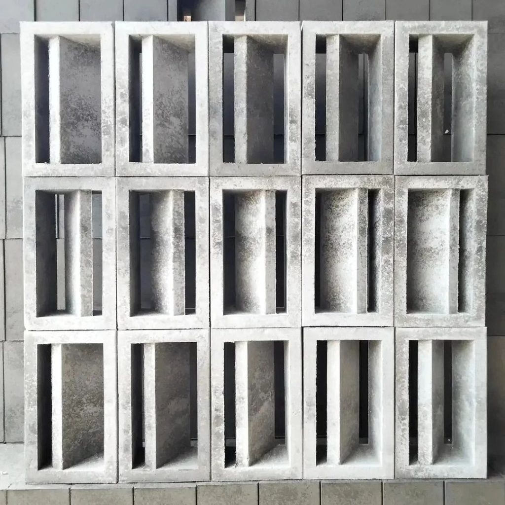 Roster Minimalis - Tempel Expose